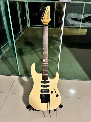 Guitarra Washburn mg300 (década de 90) muito nova! 