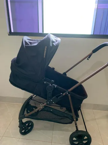 Vendo carrinho e bebê conforto galzerano