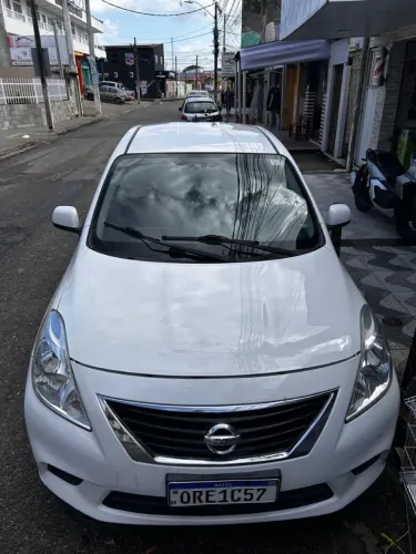 Nissan Versa SL 1.6 16V Flex Fuel 4P Mec. 2014