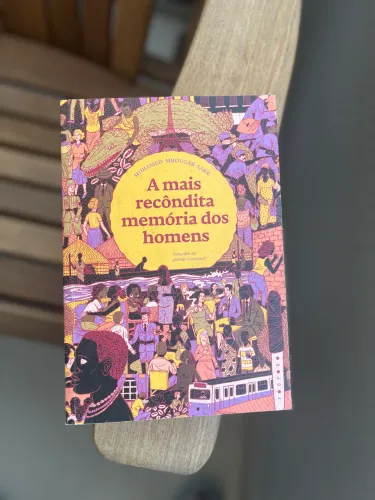 Livro A mais recôndita memória dos homens
