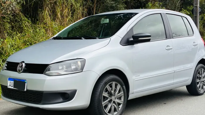 Volkswagen Fox 1.0 MI Total Flex 8V 5P 2012