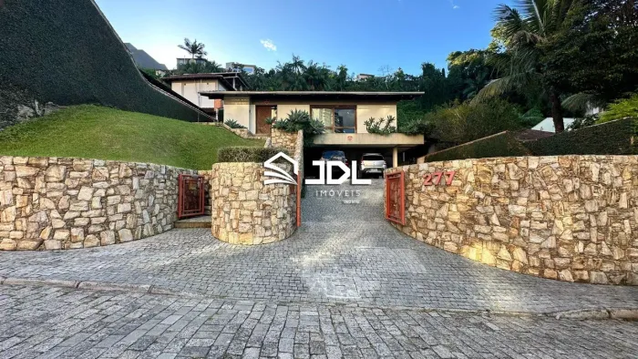 Casa à venda, 350 m² por R$ 1.000.000,00 - Vila Nova - Blumenau/SC
