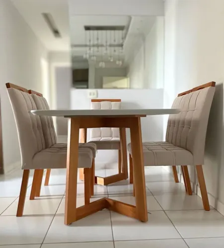 Mesa de jantar de 6 cadeiras 1.60x80m