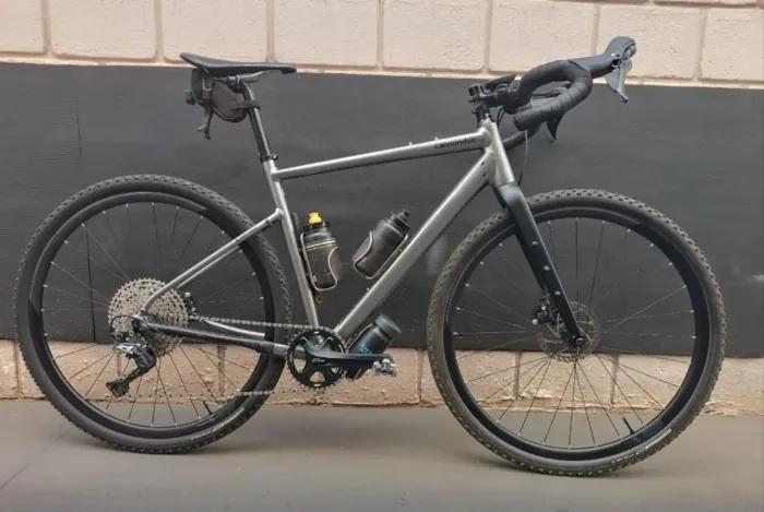 Gravel Cannondale Topstone 105/GRX