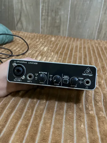 U-phoria UMC22