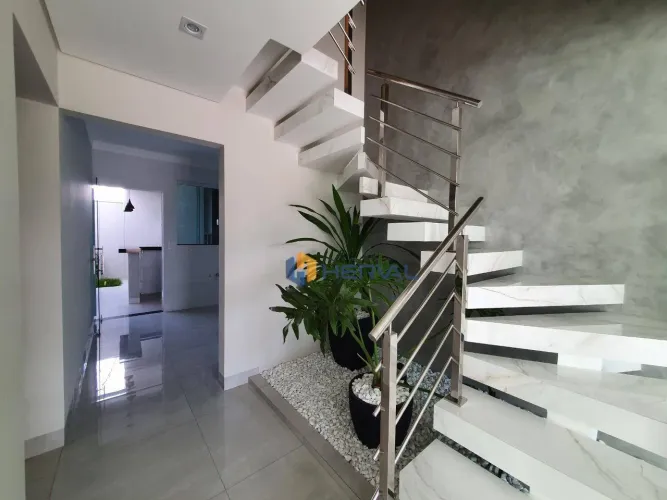 (Aceita troca) Casa/Sobrado com 3 quartos à venda, 126 m² por R$ 740.000 - Jardim Dias II