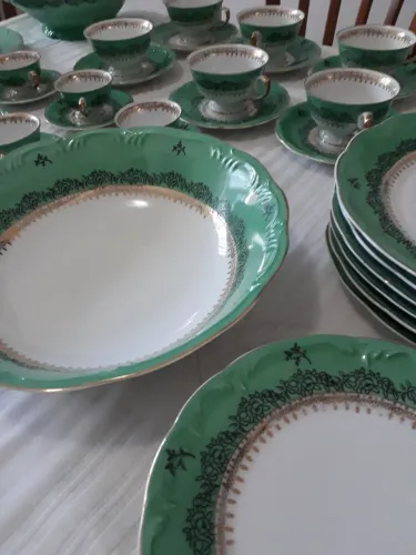 Jogo completo de Porcelana Schimidt anos 50 - Auto relêvos pintado a mão e ouro - raridade