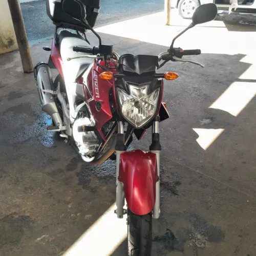Moto Yamaha Fazer 150