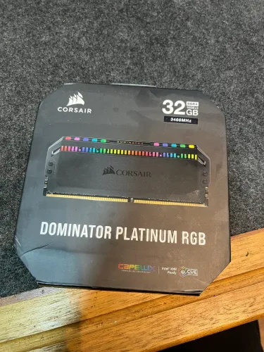 DDR4 Corsair Dominator Platinum 32GB(2x16)