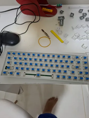 ? TECLADO MECÂNICO E-YOOSO Z-686 ? ÓTIMO ESTADO! ?