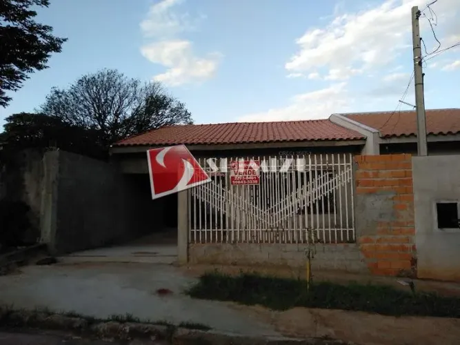 Casa à venda em Maringá, Parque Residencial Tuiuti, com 2 quartos, com 99.99 m²