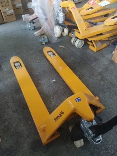 Matrim Transpalete Menegotti Mtp 3 Toneladas Roda dupla ( matrim )