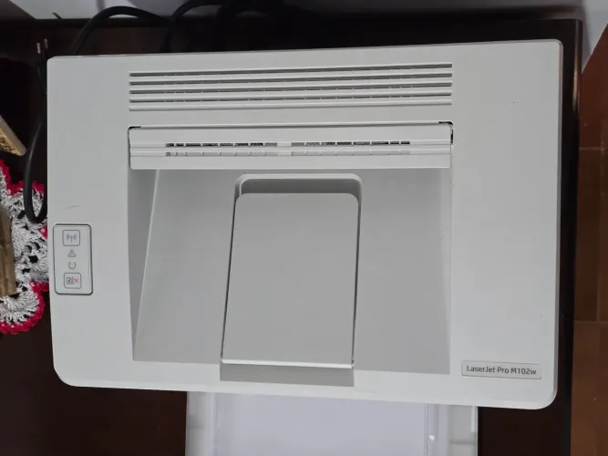 Impressora HP LaserJet Pro M102w (Wi-Fi)