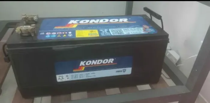 Bateria kondor 180AMP Nova. Garantia e Nota Fiscal De Compra.