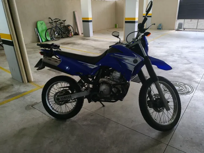 Vende-se XTZ 250 LANDER 2009