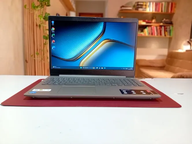 Notebook Lenovo IdeaPad |SSD 128GB | 4GB RAM | Windows 11 | Ótimo Estado