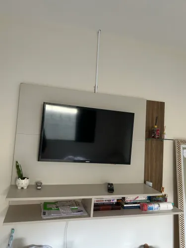 Painel de TV para quarto