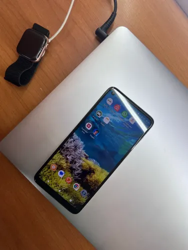 Motorola Moto G8 - 64GB | Bom Estado