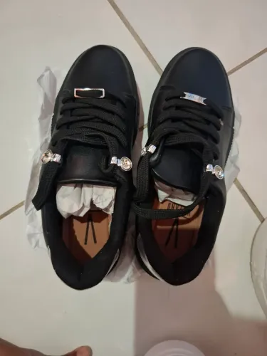 Sapatos em excelente estado