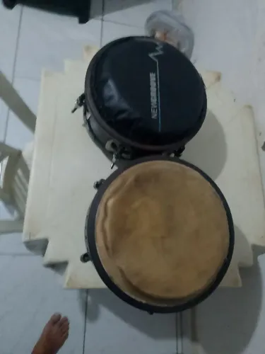 Par de congas compactas 