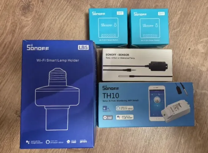Kit Automação Sonoff Original - 5 Itens (2 Mini, TH10 + Sensor Temp/Umid e Slampher)