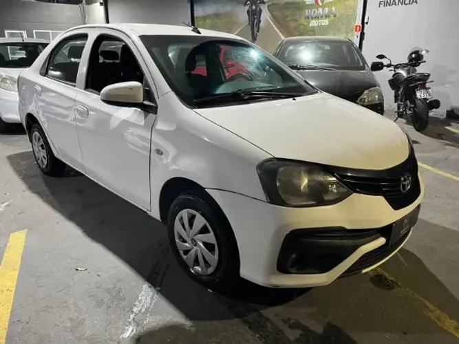 Toyota Etios X Sedan 1.5 Flex 16V 4P Mec. 2020