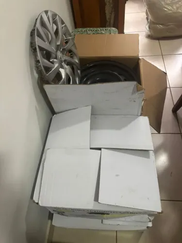 Rodas de Ferro Aro 16 5 Furos (Acompanha Calotas)