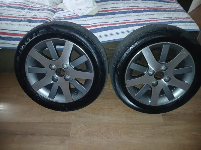 Par de rodas aro 15. Peugeot 207