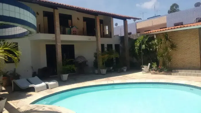 CASA COM 600M² COM 4 QUARTOS SUÍTES  SENDO UMA MASTER BAIRRO PEDRO GONDIM JOÃO PESSOA PB
