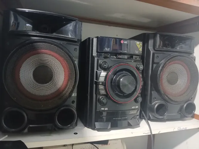 Mini systen LG Bluetooth rádio CD funciona tudo