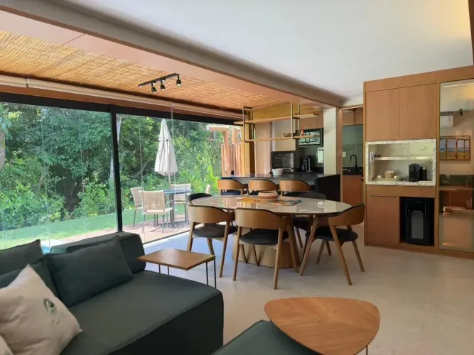 Casa à venda  Condomínio Praia do Castelo | Praia do Forte, 115m² + garden, 3 suítes + lav