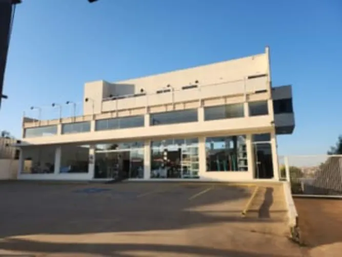 Galpão Comercial de Alto Padrão na Vila Nova Sorocaba: 5 Salas, 5 Banheiros, 10 Vagas de G
