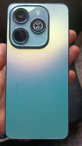 A vrnda infinix hot 30i