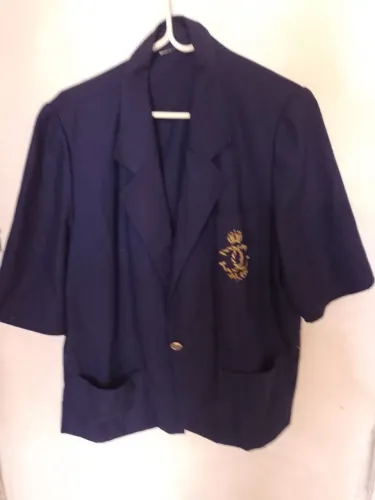 Blaiser de linho azul marinho com tema dourado da marinha no bolso