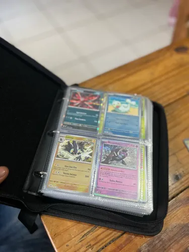 Álbum de cards Pokémon