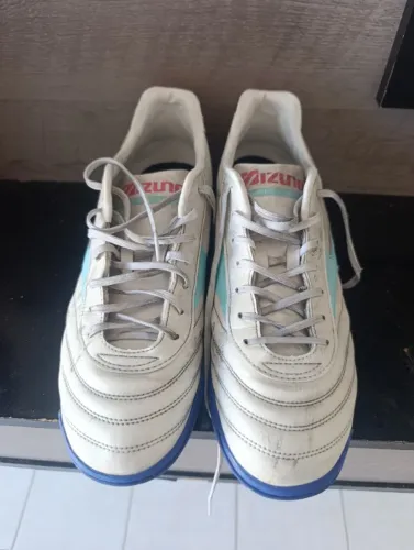 Chuteira Mizuno Morelia 42