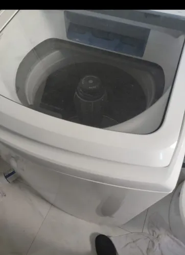 Máquina semi nova Electrolux 14kg 6 meses de uso