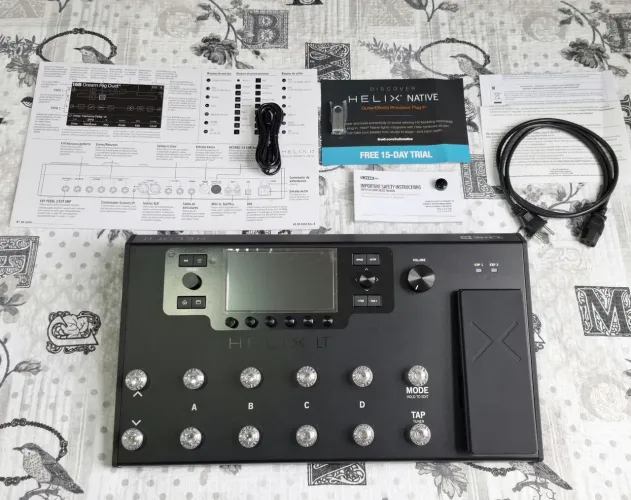Pedaleira Line 6 Helix LT HX Stomp