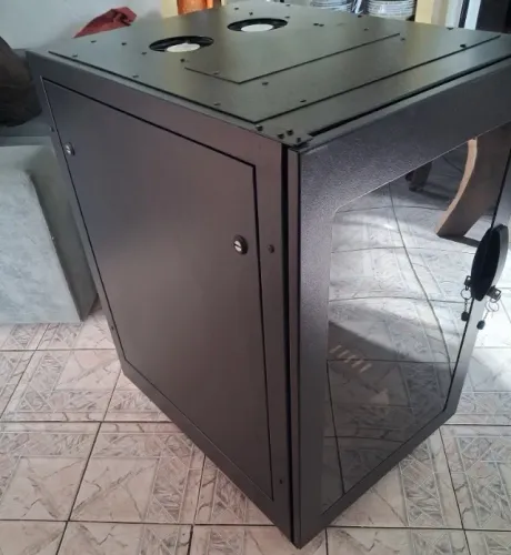 Rack Servidor Cftv Rede 16u x 570mm com bandejas e rodas