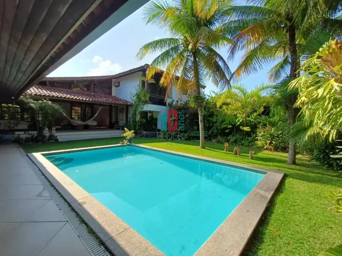 Recreio dos Bandeirantes | Casa de Condomínio 4 quartos, sendo 4 suites