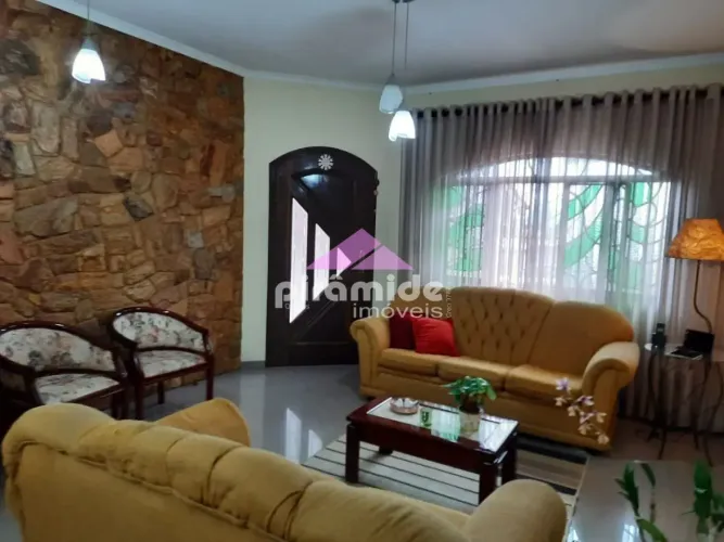 Casa com 3 dormitórios à venda, 244 m² por R$ 820.000,00 - Vila Antônio Augusto Luiz - Caç