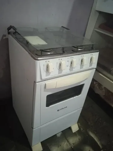Fogão de 4 bocas funcionando tudo certinho