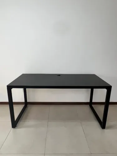 Mesa de Escritório Industrial 1,50m | Home Office | Excelente estado