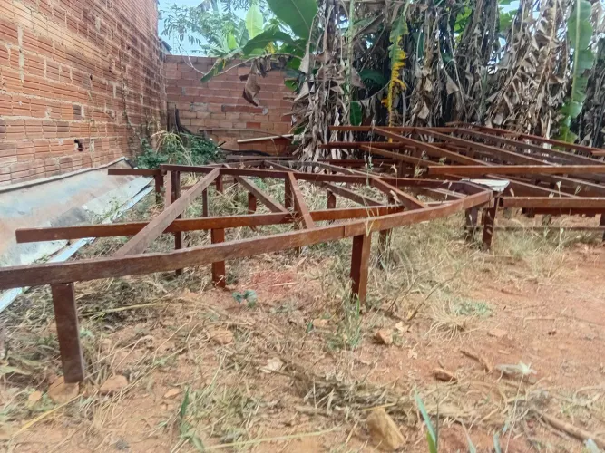 Vendo !! (Dekc)Plataforma de metalon e palco metalon