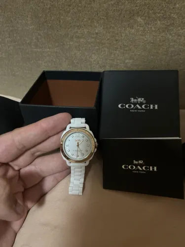 Vendo Relogio de Ceramica branca COACH 