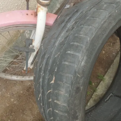 Pneu 17