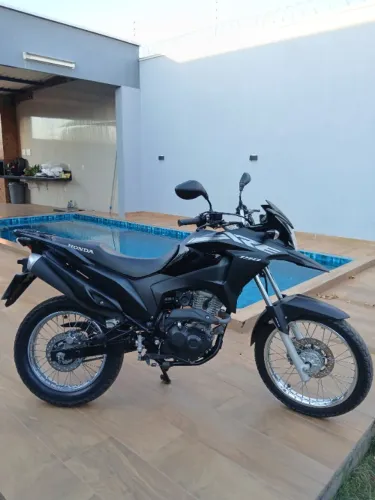 Vende-se moto Honda XRE 190