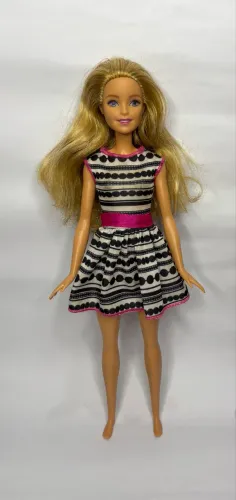Barbie Fashionista antiga