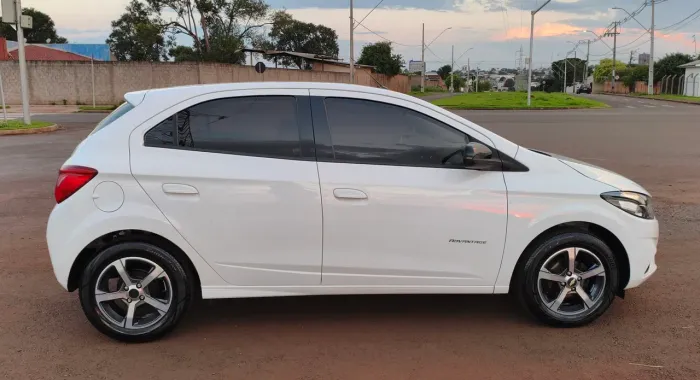 Chevrolet Onix Hatch Advantage 1.4 8V Flex Aut. 4P 2019