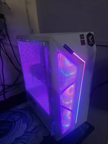 PC GAMER À VENDA - RTX 3050 8GB + 16GB RAM
